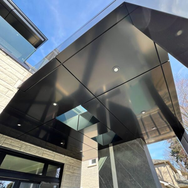 479-Lytton-blvd-4