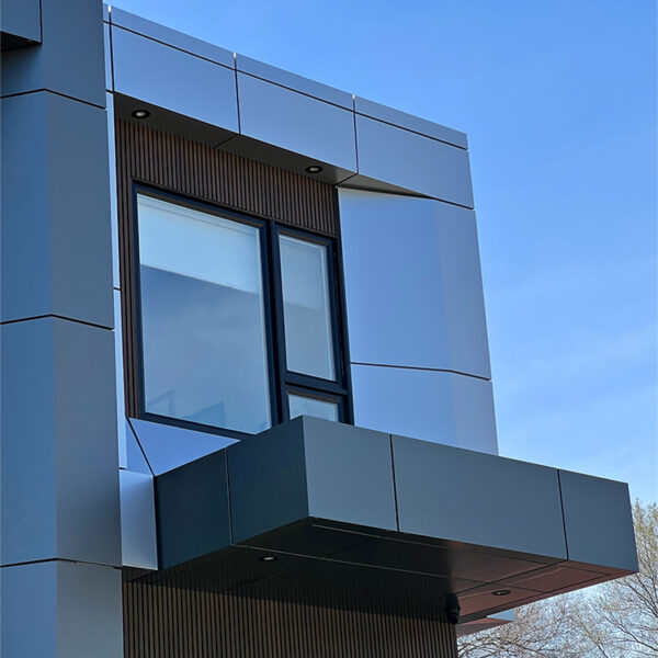 St.-Hubert-Ave_0011_IMG_9172