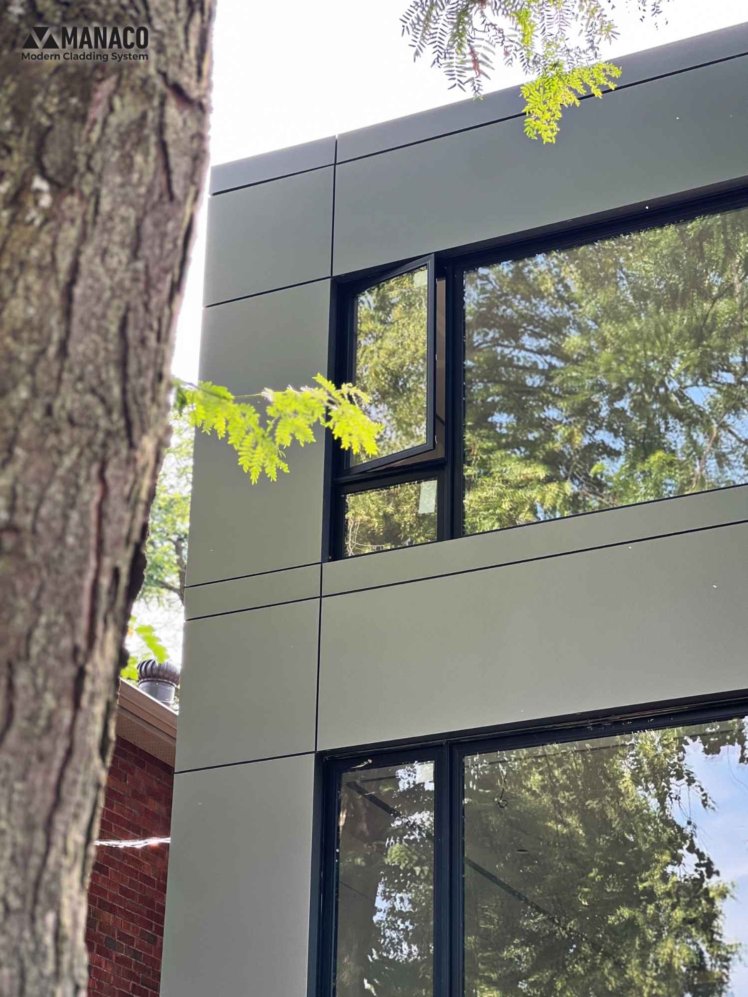 manaco-heddington-ave-toronto-on-projecting-window-surround-acm